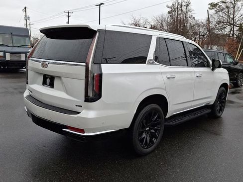 Used 2024 Cadillac Escalade Premium Luxury w/ Performance Package image 9