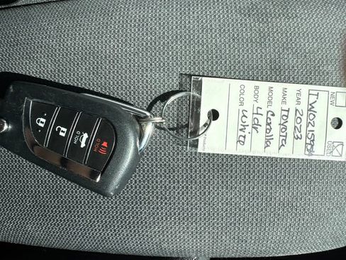 Used 2023 Toyota Corolla LE FWD image 16