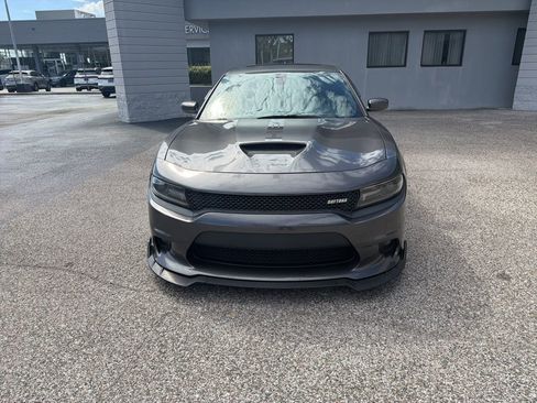 Used 2017 Dodge Charger R/T image 4