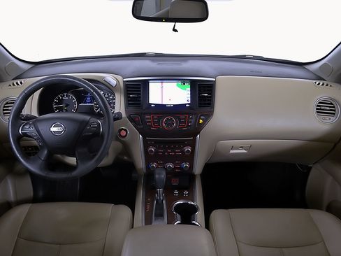 Used 2018 Nissan Pathfinder Platinum FWD image 15