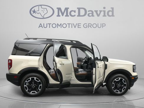 Used 2024 Ford Bronco Sport Outer Banks w/ Tech Package AWD/4WD image 41