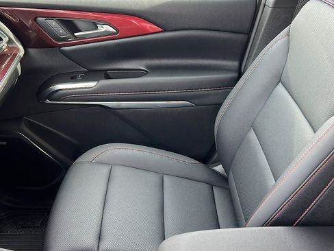 Certified 2025 Chevrolet Traverse Z71 w/ Enhanced Driving Package image 22