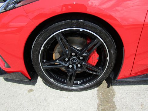 Used 2023 Chevrolet Corvette Stingray Premium Conv w/ Z51 Performance Package RWD image 25
