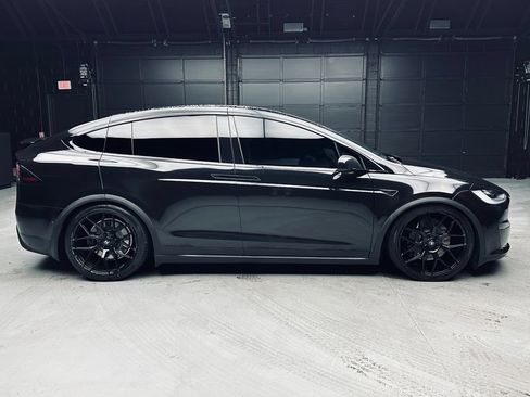 Used 2022 Tesla Model X Plaid AWD/4WD image 7