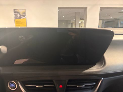 Used 2025 Buick Encore GX Preferred image 18