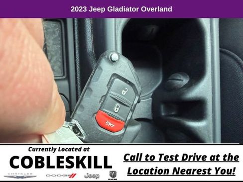 Used 2023 Jeep Gladiator Overland AWD/4WD image 26