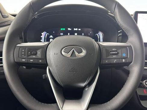 Certified 2025 INFINITI QX60 Luxe w/ Vision Package image 15