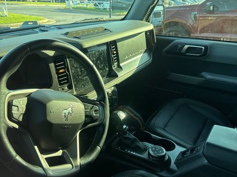 Used 2022 Ford Bronco Badlands AWD/4WD image 5