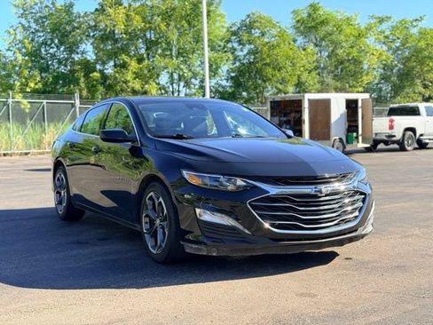 Used 2022 Chevrolet Malibu LT w/ Leather Package FWD image 4