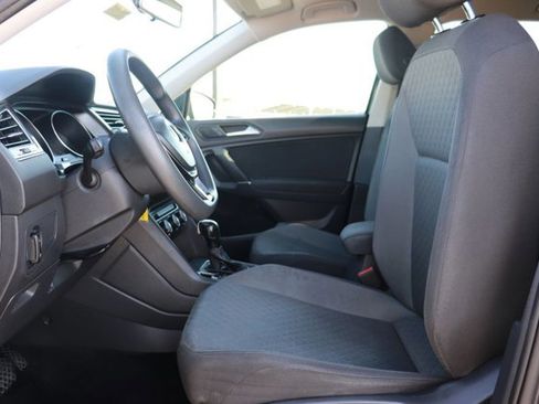 Used 2020 Volkswagen Tiguan S FWD image 11