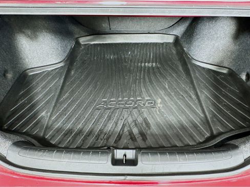 Used 2018 Honda Accord EX-L image 28
