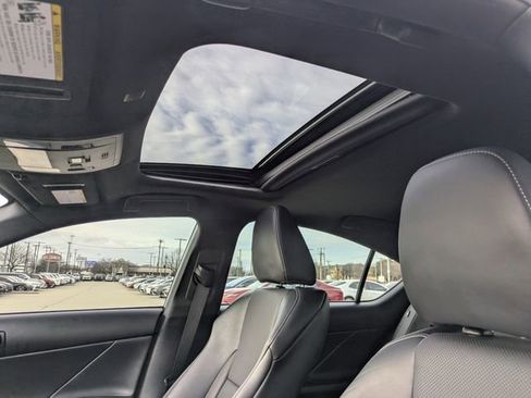 Used 2023 Lexus IS 350 F Sport w/ Navigation Package image 29