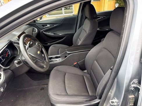 Used 2023 Chevrolet Malibu LT FWD image 9
