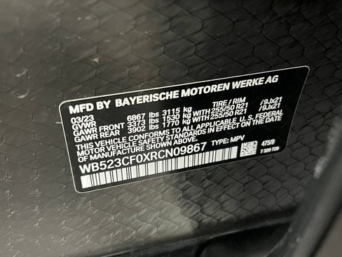 Used 2024 BMW iX xDrive50 w/ Sport Package AWD/4WD image 23
