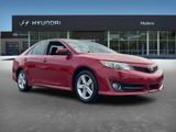 Used 2014 Toyota Camry L image 2