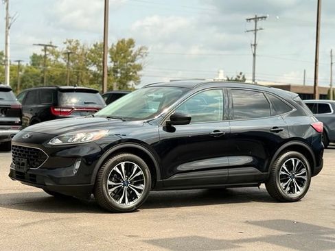 Certified 2022 Ford Escape SEL w/ SEL Stealth AWD Package image 40