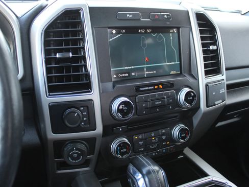 Used 2018 Ford F150 Lariat w/ Equipment Group 502A Luxury image 17