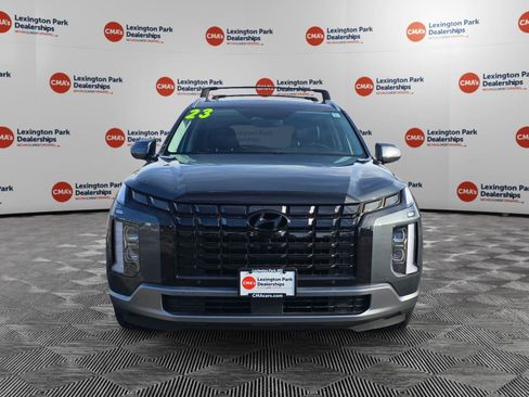 Used 2023 Hyundai Palisade SEL w/ Premium Package image 2