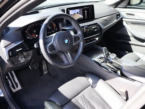 Used 2022 BMW 540i xDrive w/ M Sport Package AWD/4WD image 4
