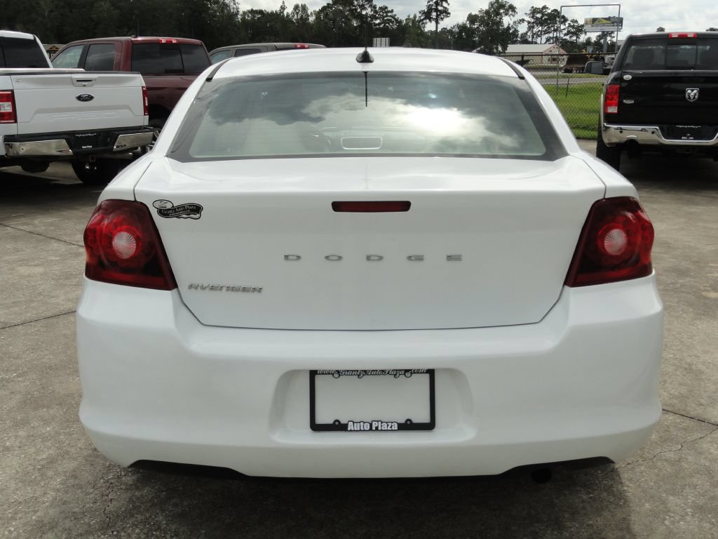 Used 2014 Dodge Avenger SE FWD image 4