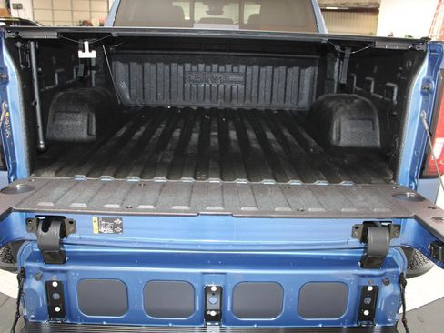 Used 2025 GMC Sierra 1500 Denali w/ Denali Reserve Package AWD/4WD image 19