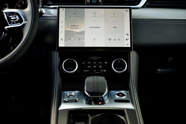 New 2026 Jaguar F-PACE R-Dynamic S AWD/4WD image 33