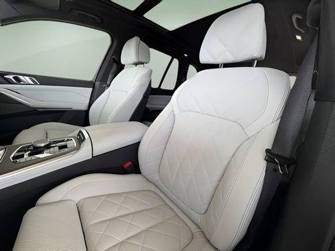 Used 2024 BMW X5 xDrive50e w/ Premium Package image 31