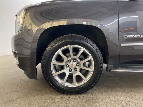 Used 2016 GMC Yukon XL Denali w/ Enhanced Security Package image 11