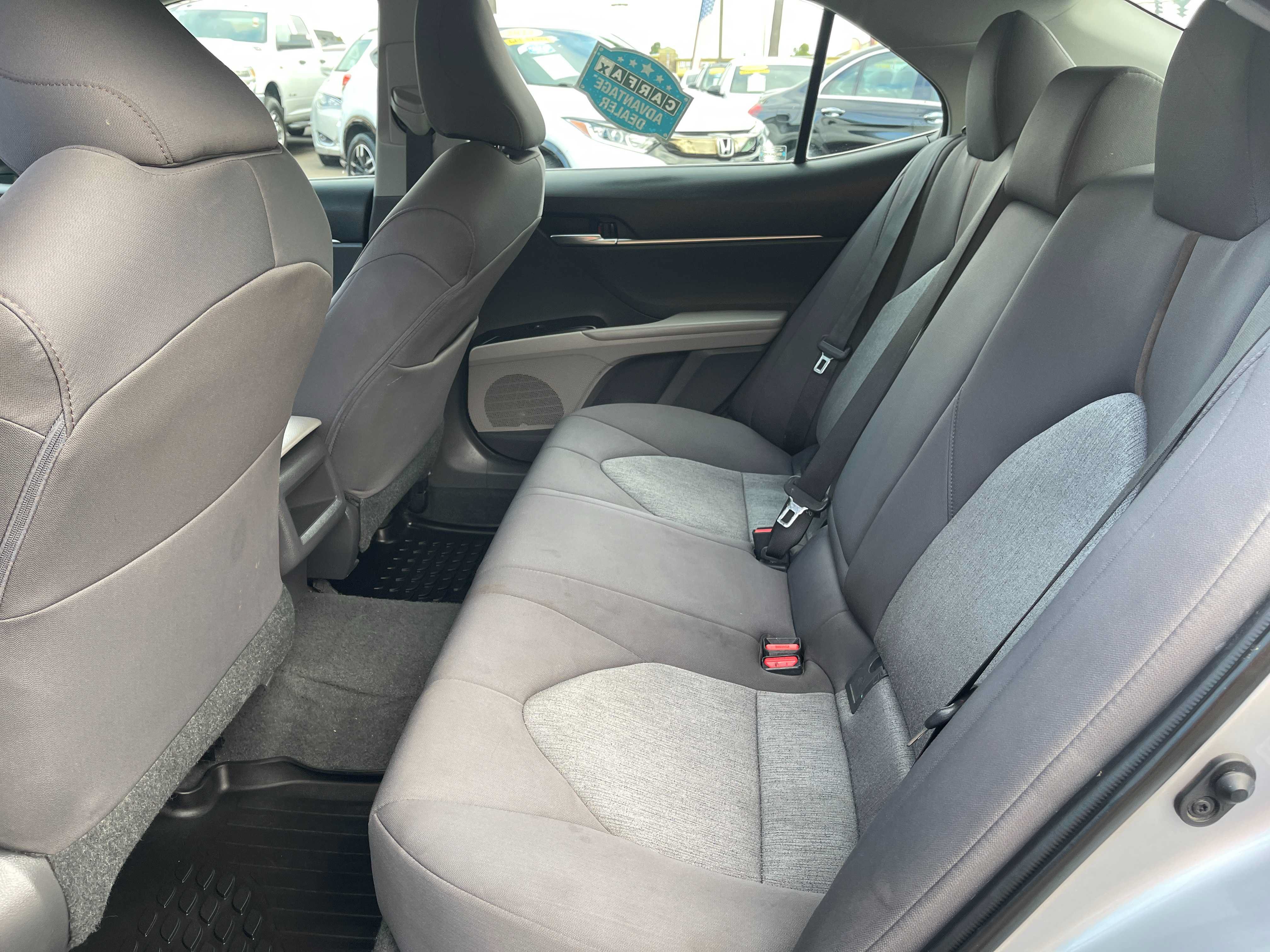 Used 2020 Toyota Camry LE AWD/4WD image 10