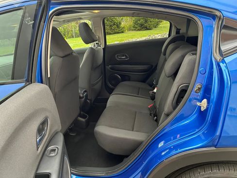 Used 2022 Honda HR-V EX image 13
