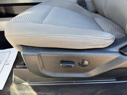 Used 2021 Ford F250 XLT w/ XLT Value Package image 17