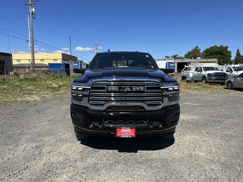 New 2025 RAM 3500 Laramie image 8