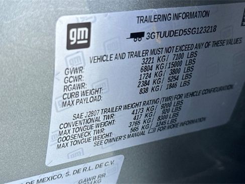 Used 2025 GMC Sierra 1500 SLT image 53