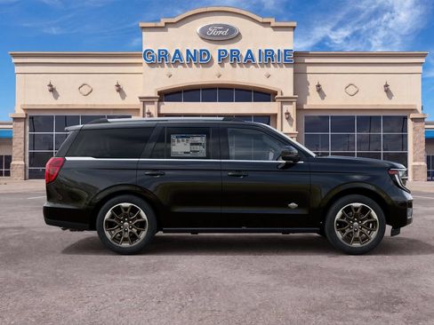 New 2027 Ford Expedition King Ranch RWD image 6