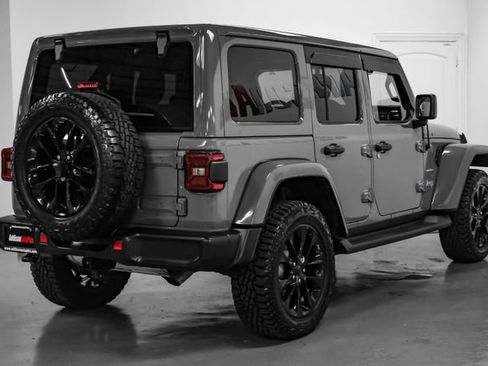 Used 2021 Jeep Wrangler Unlimited Sahara AWD/4WD image 9