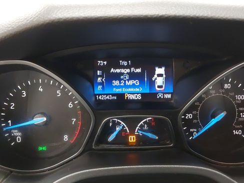 Used 2018 Ford Focus SE FWD image 18