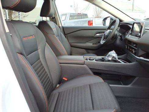 New 2026 Nissan Rogue SV w/ Rock Creek Premium Package AWD/4WD image 7