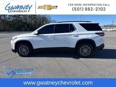 Used 2023 Chevrolet Traverse LT w/ LPO, Floor Liner Package image 8