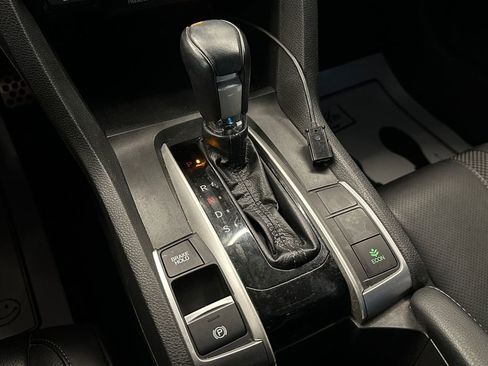 Used 2020 Honda Civic Touring image 15