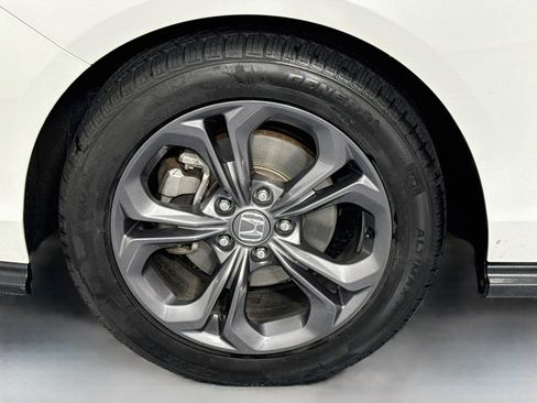 Certified 2024 Honda Accord EX image 30