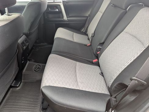 Used 2018 Toyota 4Runner SR5 AWD/4WD image 5