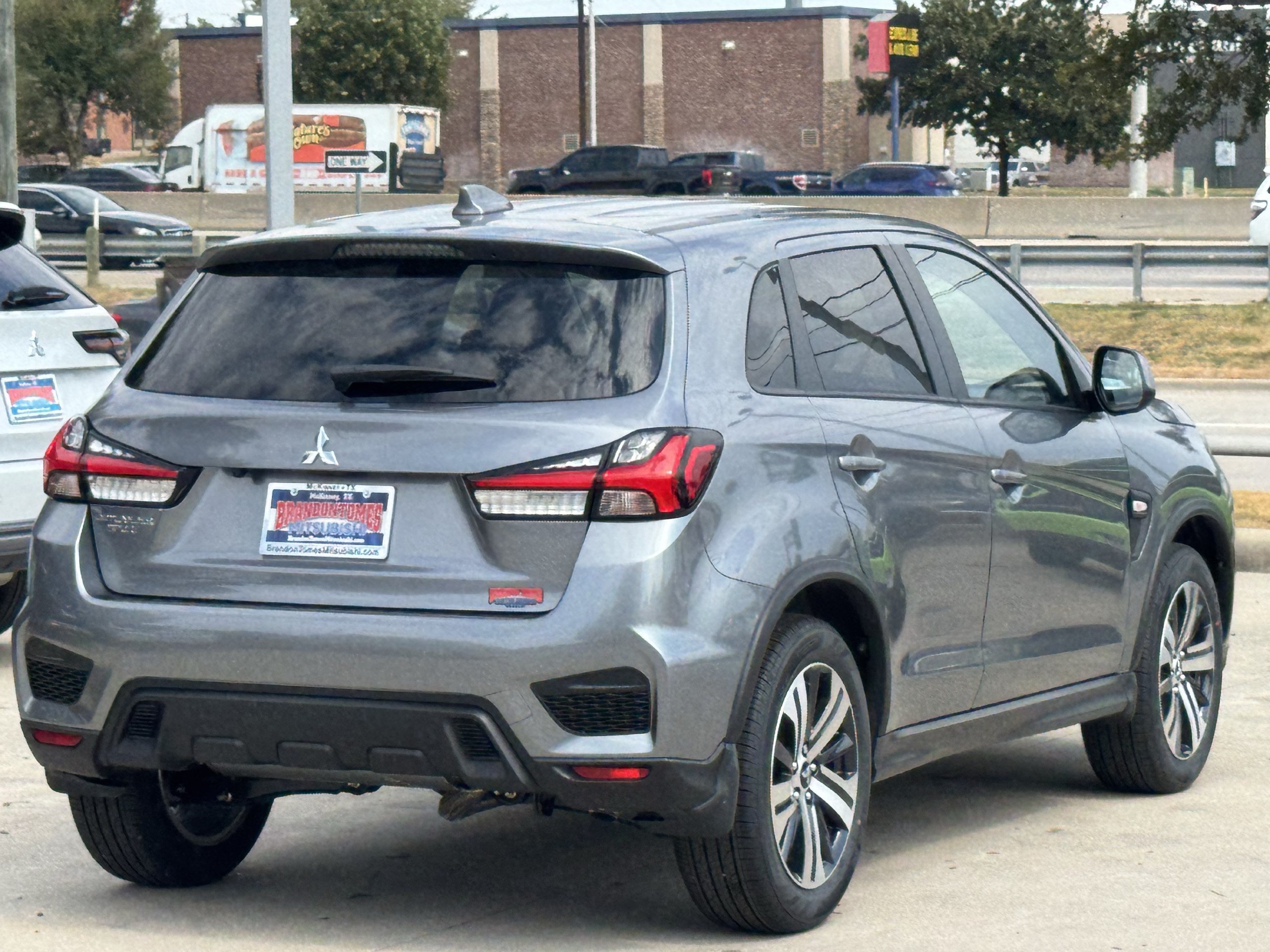 New 2027 Mitsubishi Outlander Sport ES FWD image 4