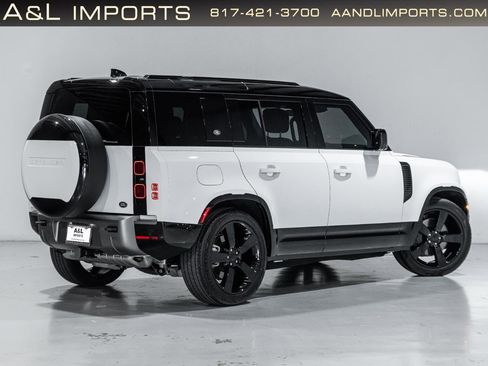 Used 2023 Land Rover Defender 110 X-Dynamic SE AWD/4WD image 3