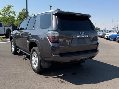 Used 2018 Toyota 4Runner SR5 Premium AWD/4WD image 4