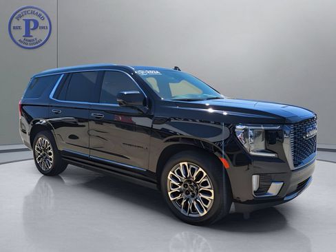 Used 2024 GMC Yukon Denali Ultimate AWD/4WD image 1