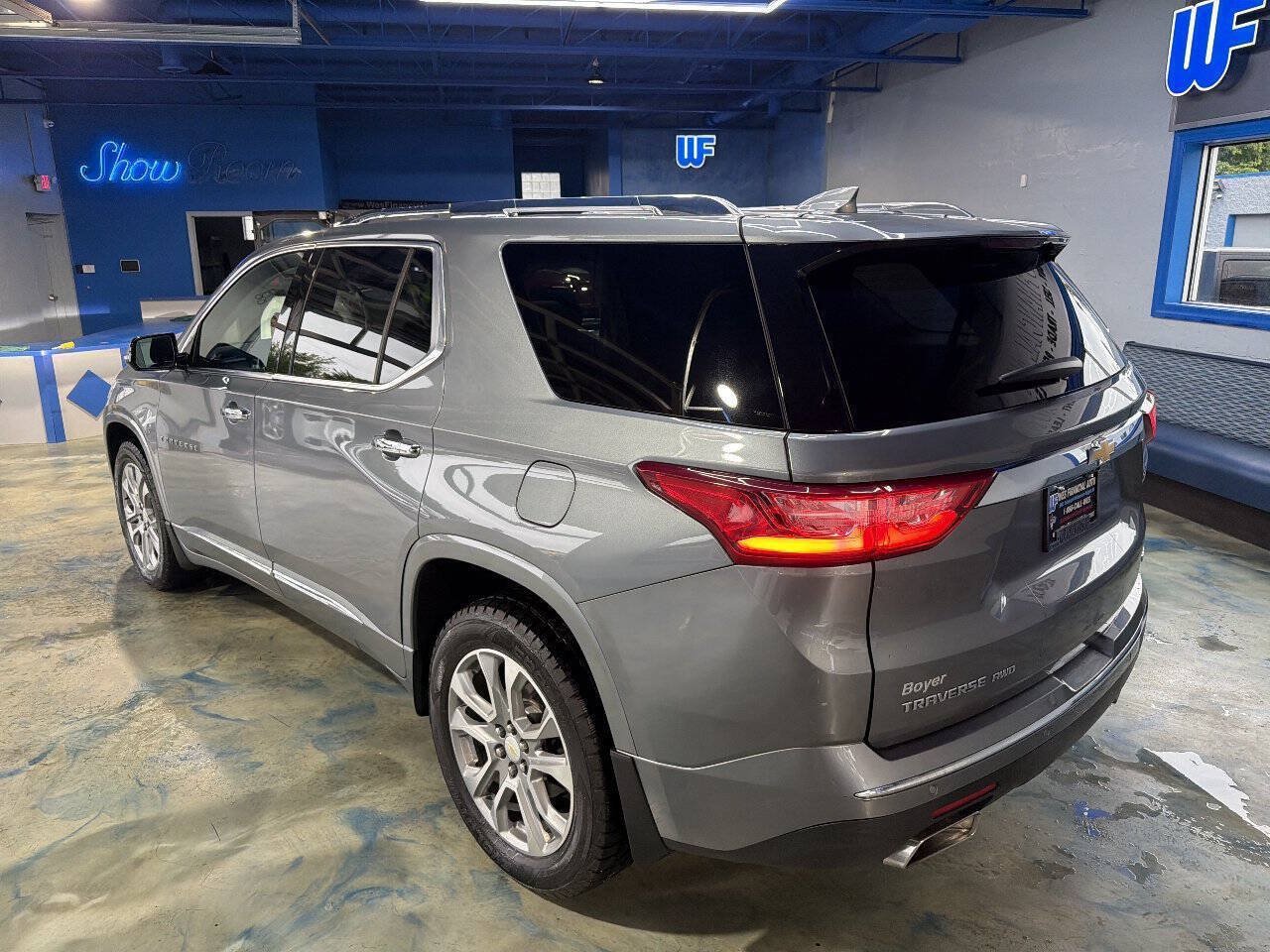 Used 2019 Chevrolet Traverse Premier AWD/4WD image 12