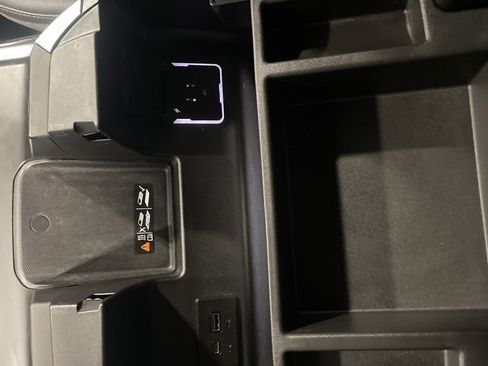 Used 2025 Chevrolet Silverado 2500 LTZ w/ LTZ Plus Package image 37