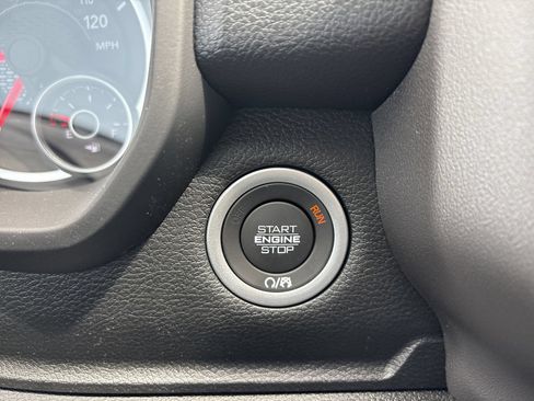 New 2026 RAM 1500 Express AWD/4WD image 23