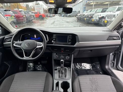 Used 2024 Volkswagen Jetta S image 12