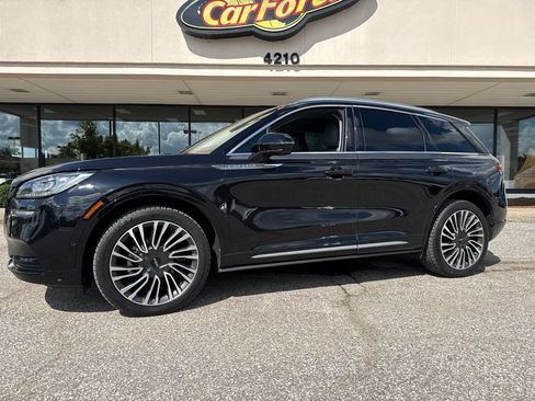 Used 2022 Lincoln Corsair Reserve w/ Equipment Group 201A AWD/4WD image 17